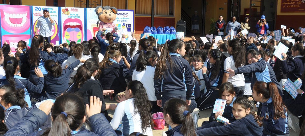 "Sonrisas para todo Chile"